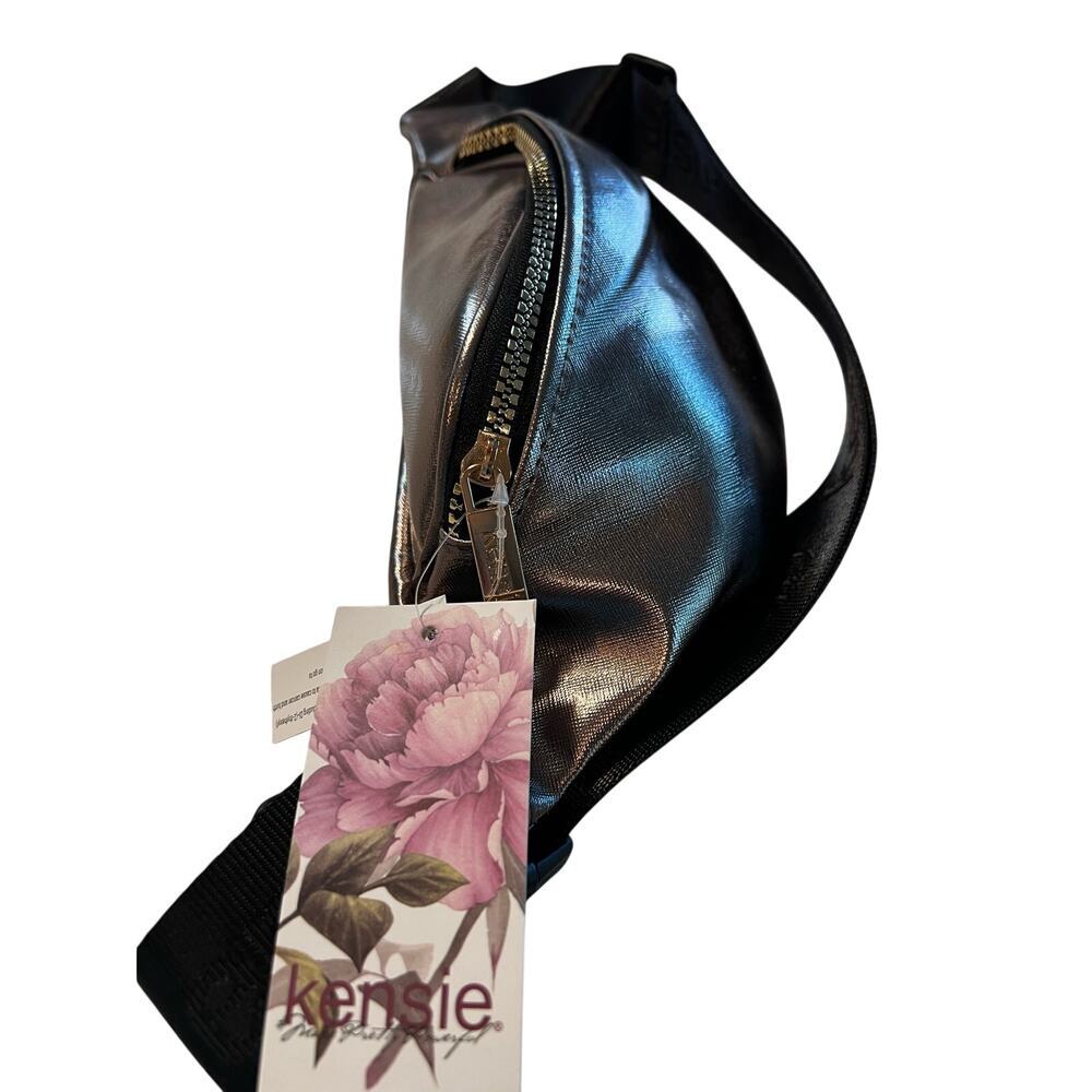 Kenzie Metallic Fanny Pack Waist Purse - New With Tags - Picture 3 of 4